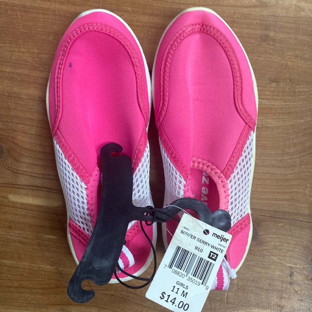 Adorable Water Shoes Surf Beach Girls 11 Wave Zone